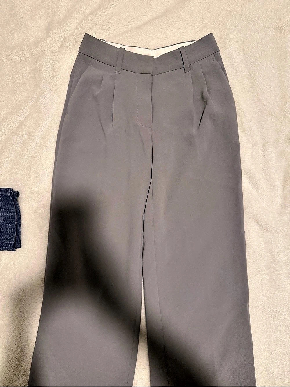 Aritzia The Effortless Pant Straight Leg Pants in Gray Size 00